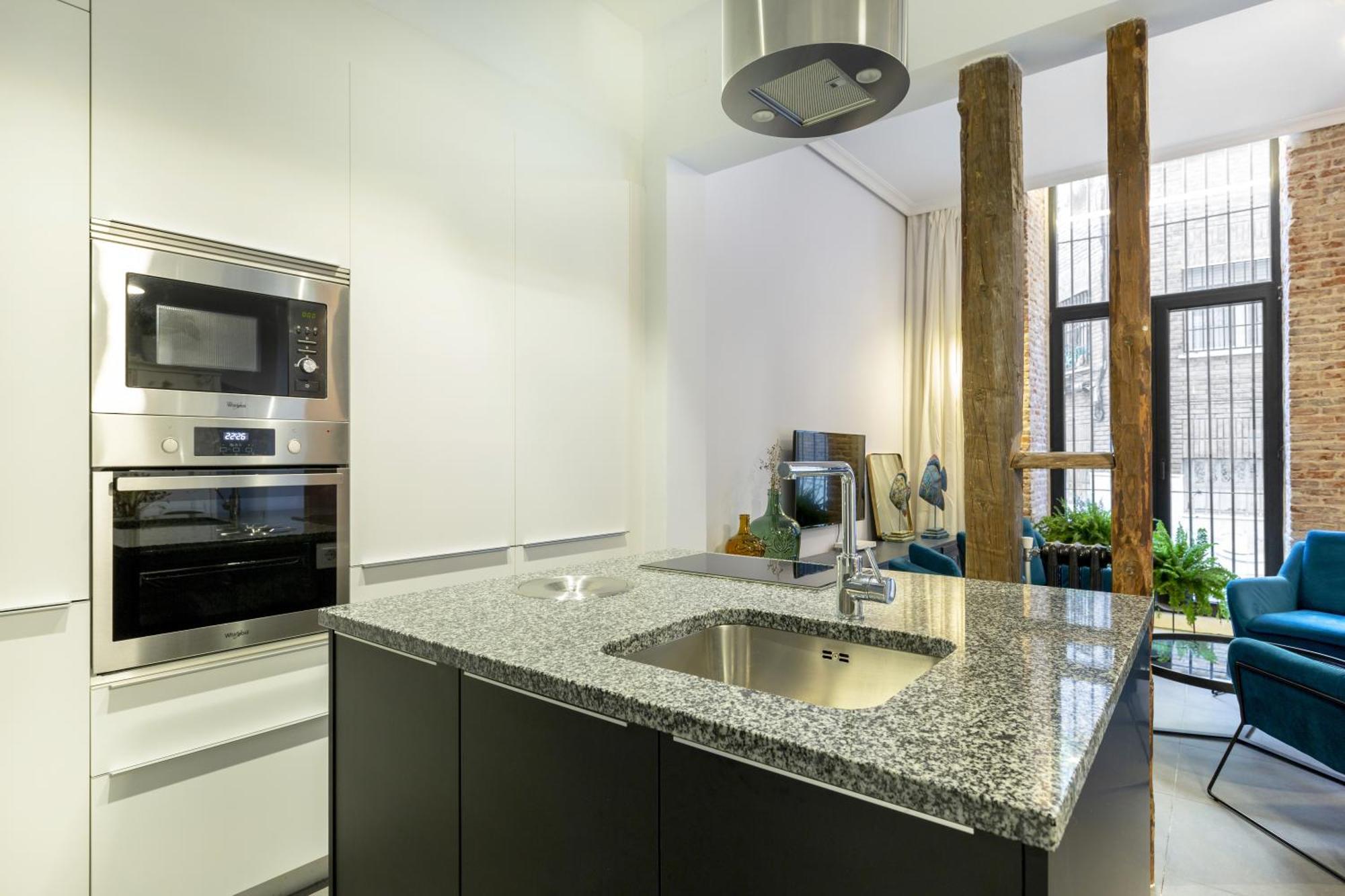 Apt Centrico Y Tranquilo De 2 Hab Madrid Luaran gambar